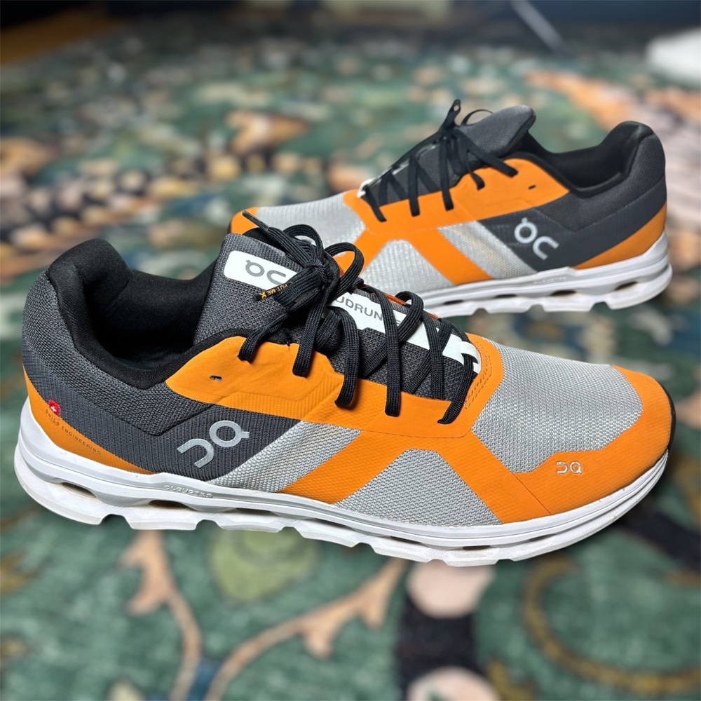 On cloud Cloudrunner Athletic Sneakers Running Sh… - image 1